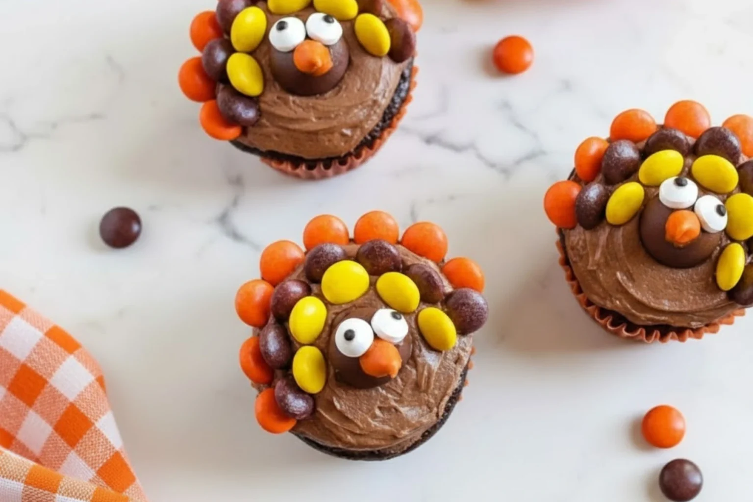 Thanksgiving Turkey Cupcakes with Colorful Candy Feathers