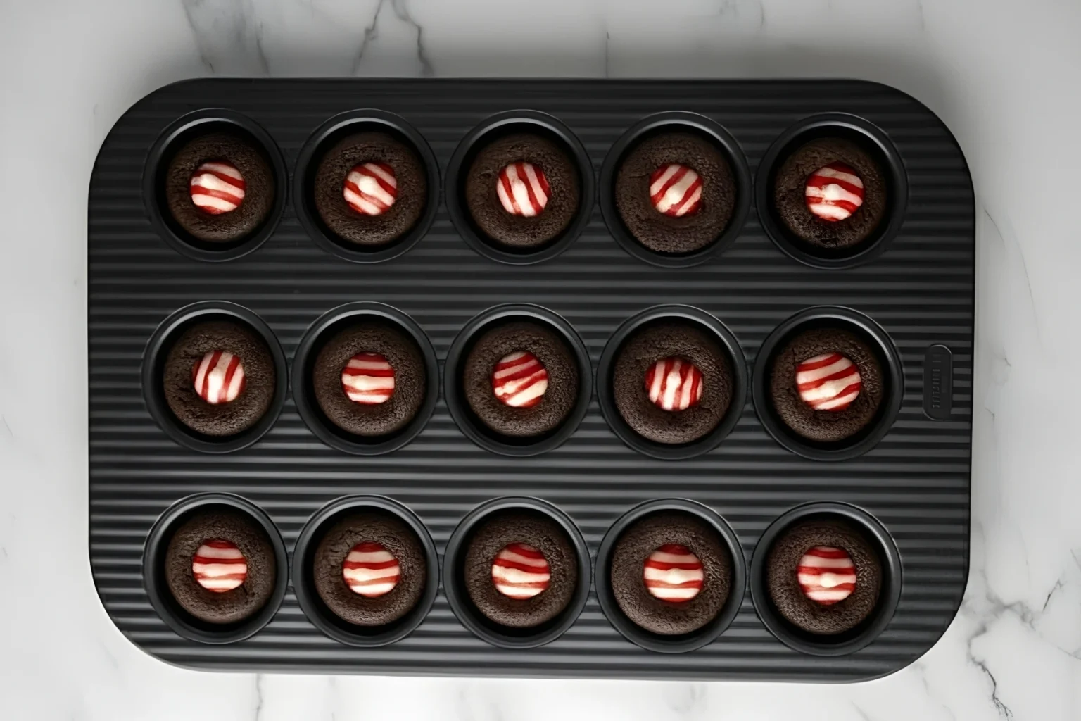 Peppermint Brownie Bites